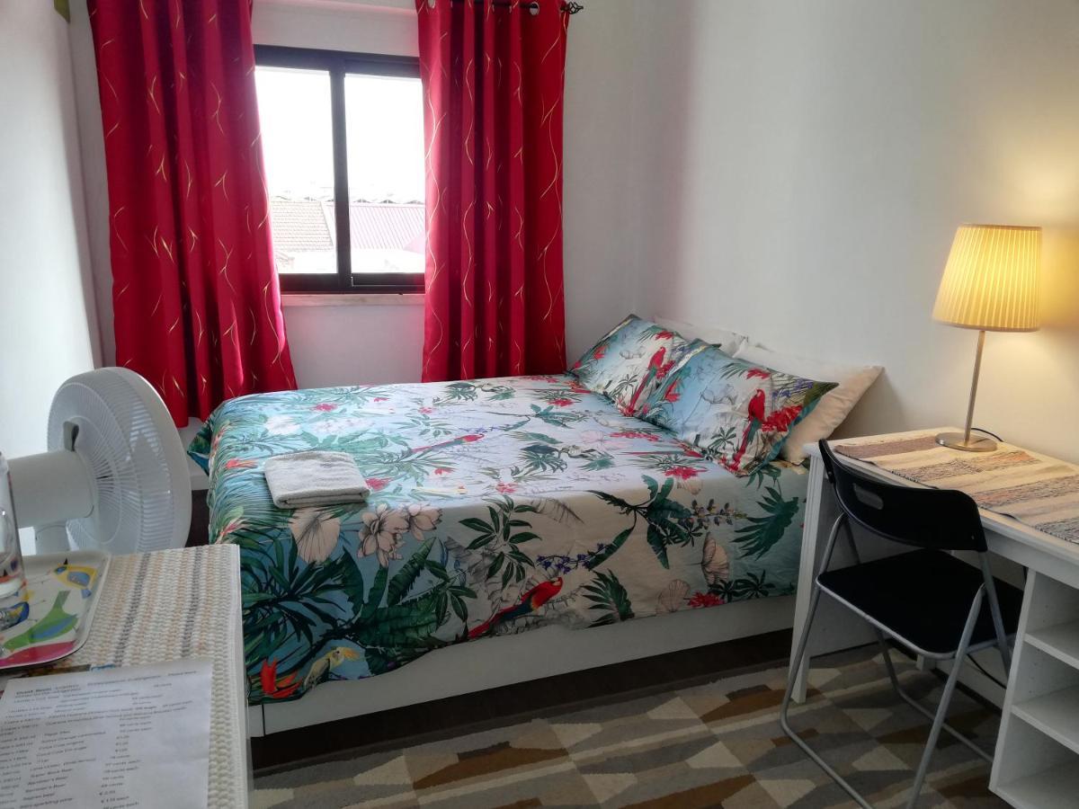 Anthony'S Place Алмада Екстер'єр фото